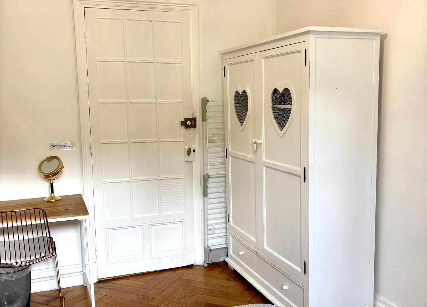 Les Chambres De Cedric Iconic Tram Gare Nice Ville Pour Personnes Calmes Франция